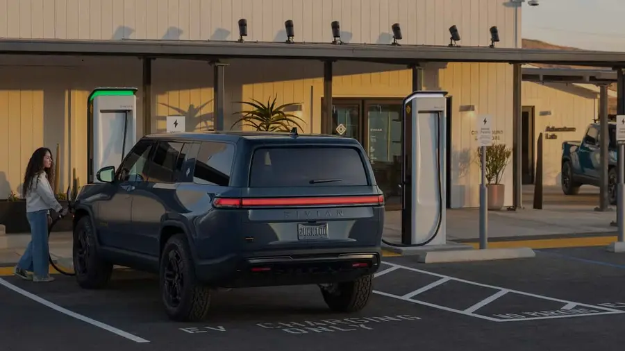 La red de carga de Rivian creció un 39% en un año