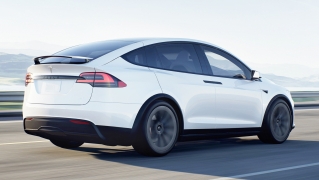 Muchos clientes de Tesla pagaron 8.000 € a Elon Musk por una función que solo van a poder utilizar por ahora en este país de Europa