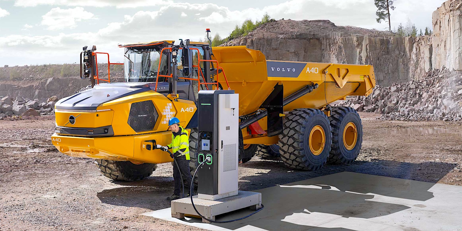 It begins: electric articulated haul trucks reach series production [video]