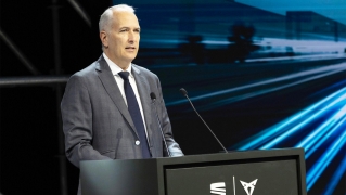 El CEO de CUPRA, Markus Haupt, espera vender 40.000 Raval este año para cumplir con las exigencias de Europa