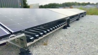 Esta planta fotovoltaica de 2.000 kW integra 50 kW de paneles solares que producen directamente 250 litros de hidrógeno verde